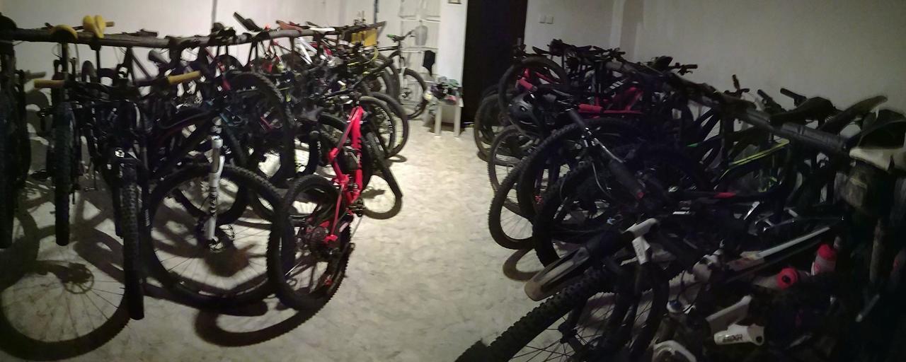 Bike-Hotel Medenec 斯姆尔克山麓新城 外观 照片